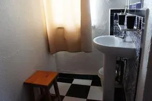 Pension Lisdos Seville 0*,