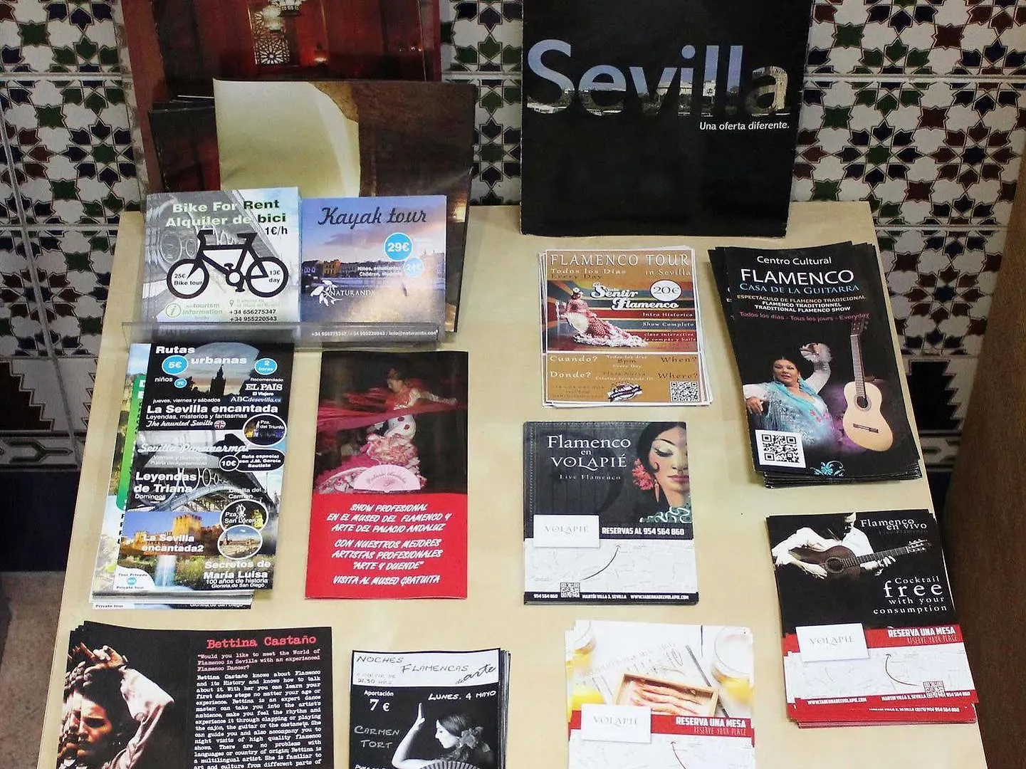 Pension Lisdos Seville Hotel