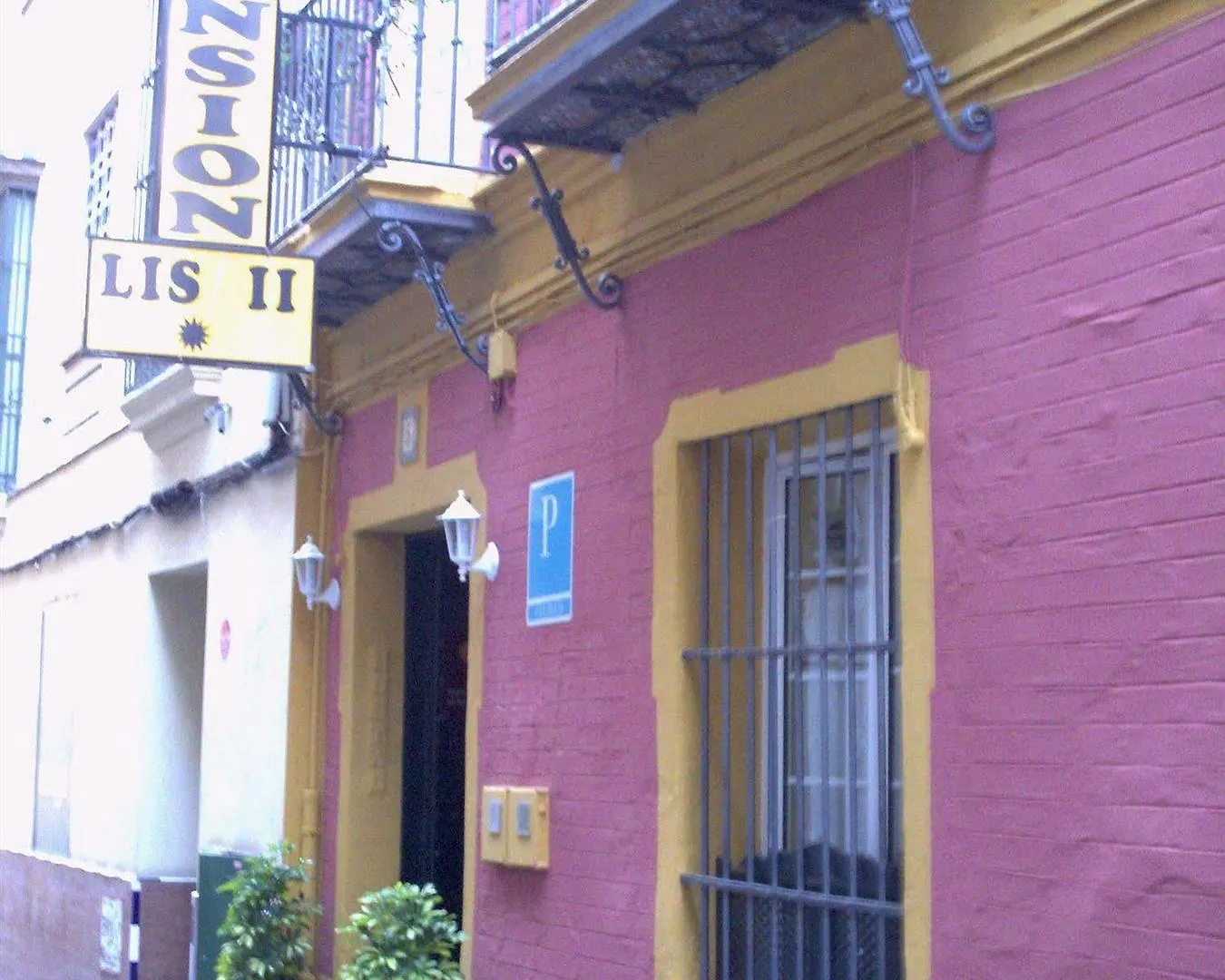 Pension Lisdos Seville