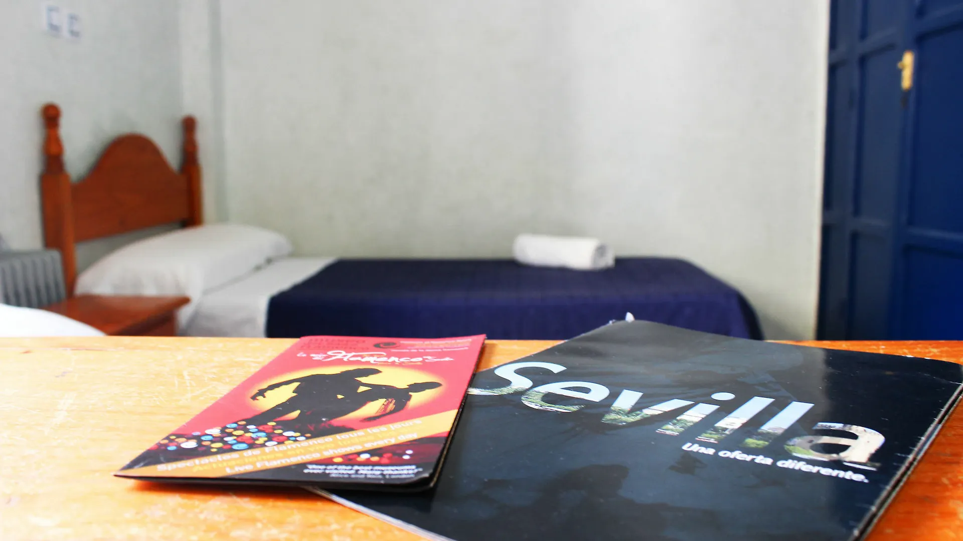 Pension Lisdos Seville Hotel