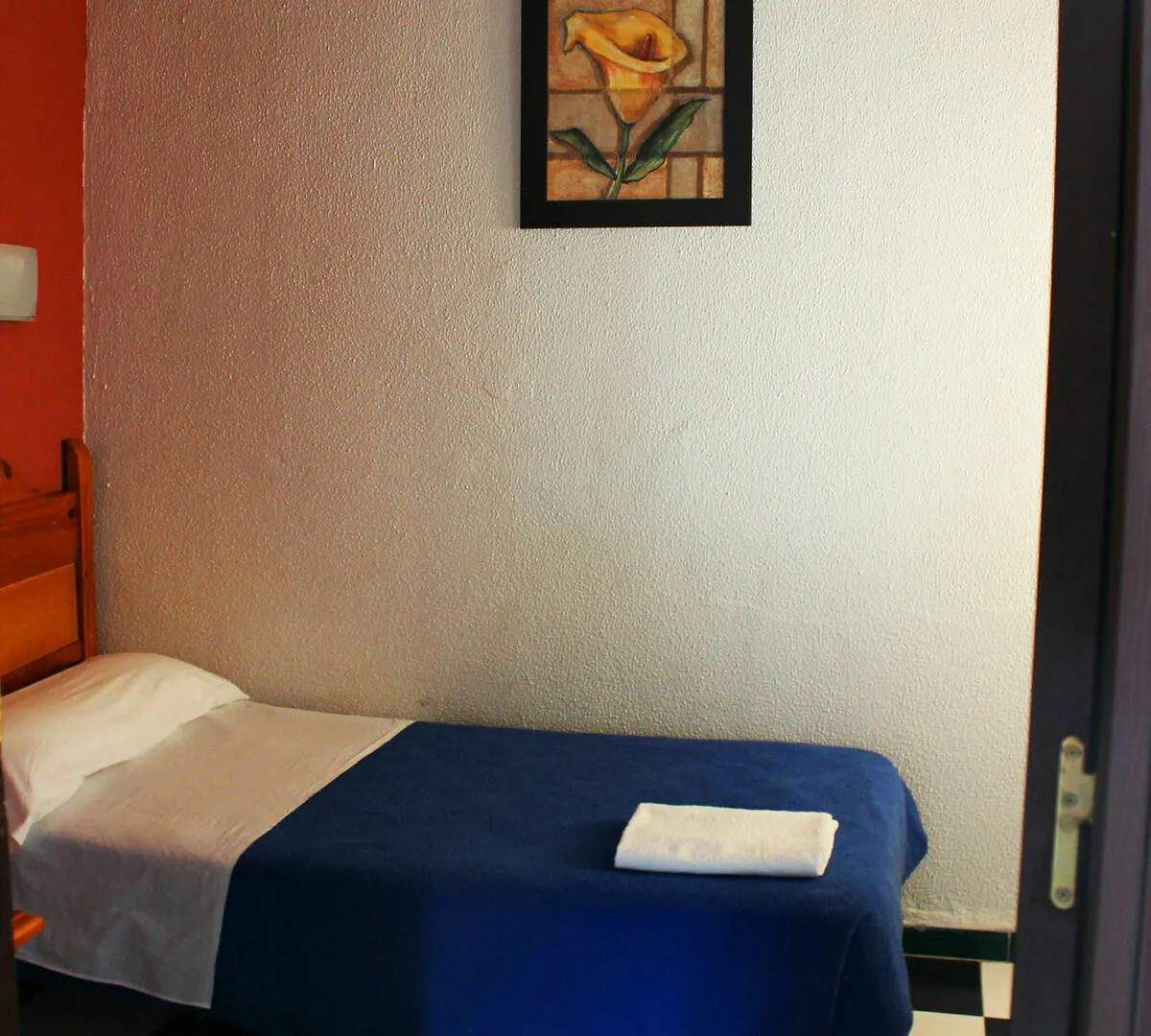 Pension Lisdos Seville