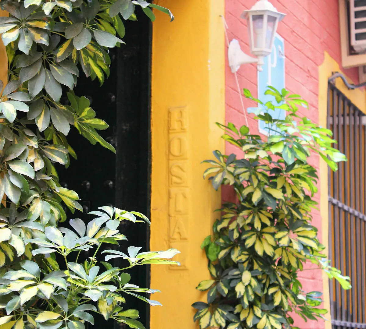 Pension Lisdos Seville 0*,